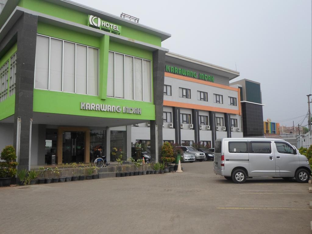 Hotel Grand Karawang Indah Eksteriør billede