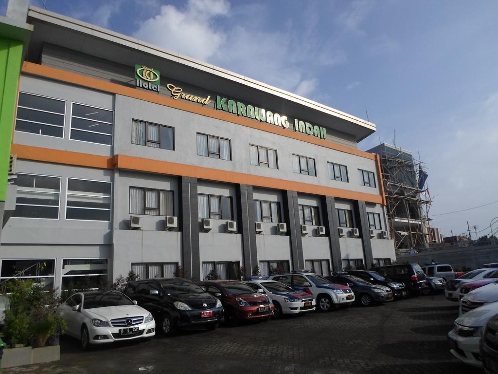 Hotel Grand Karawang Indah Eksteriør billede